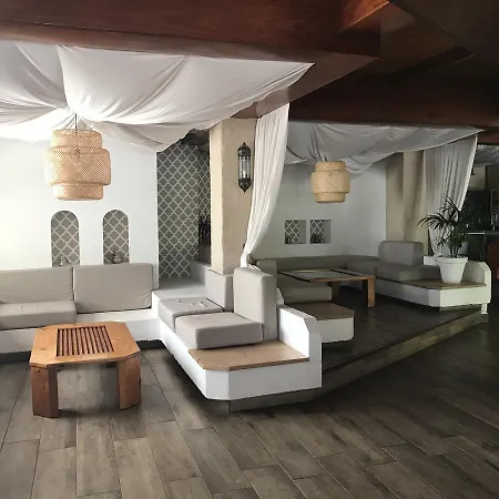 Ponderosa Apartamento 3*